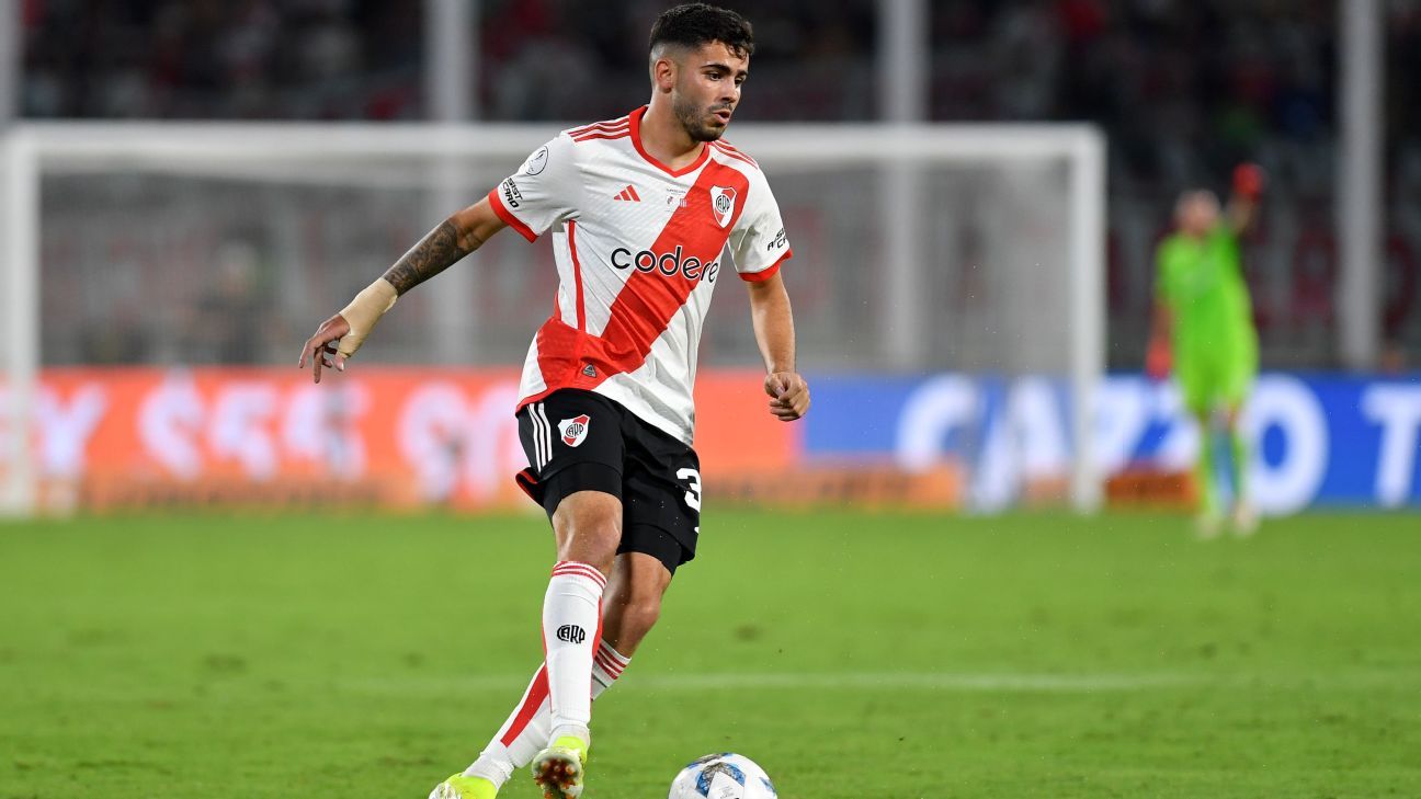Se viralizó un video del entrenamiento de River donde Gallardo felicita a un jugador