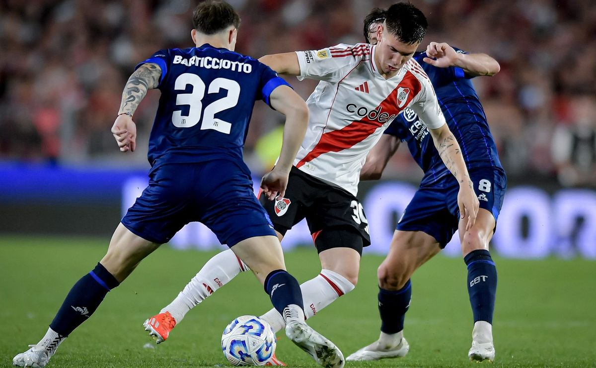 River vs. Barracas: octavos del Apertura 2025, hora y formaciones