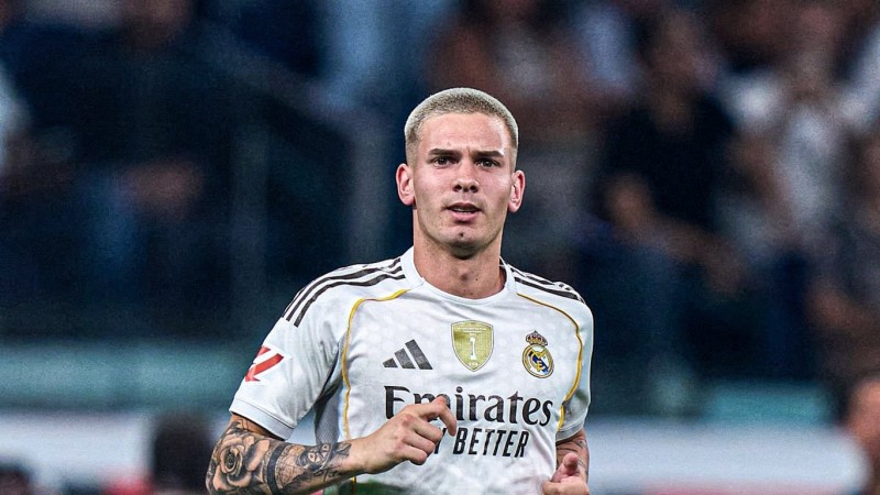 Franco Mastantuono debutó en el Real Madrid y el Bernabéu lo aclamó