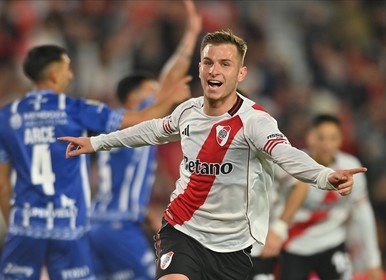 River se afianza rumbo a la Libertadores 2026