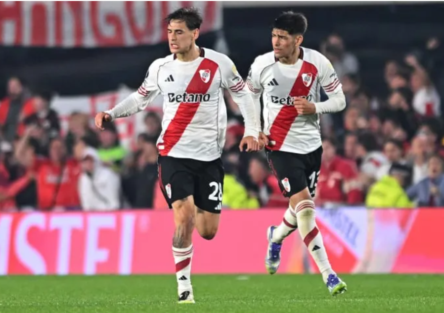 River analiza una línea de cinco defensores para el Superclásico ante Boca