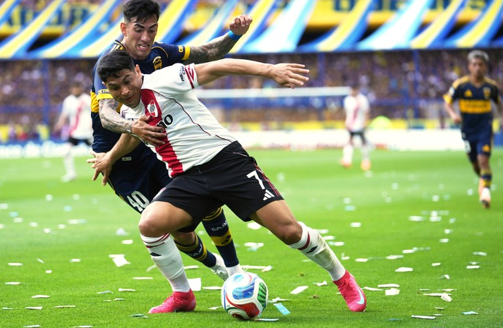 Maxi Salas mandó un mensaje positivo tras perder el Superclásico 