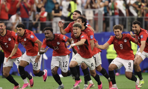 Volvió la Conference League y no defraudó: gol olímpico, penales errados, el golazo de Salah y la presencia de todos los argentinos